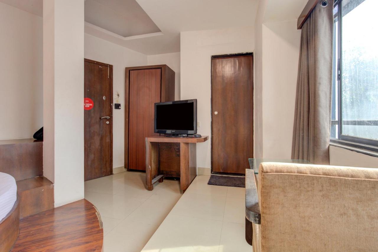 Capital O 77295 Hotel Bansidhar Bhuvan Mumbai Exterior photo
